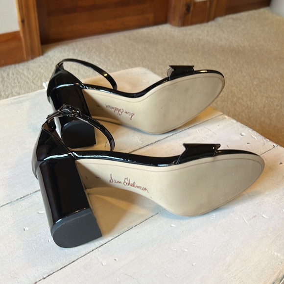 Sam Edelman Odelia Black Patent Leather Block Heeled Sandals - Picture 4 of 4